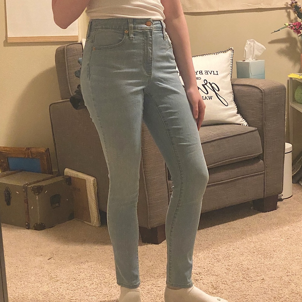 Universal Thread High-Rise Skinny Jeans - Women’s Size 2 or 26